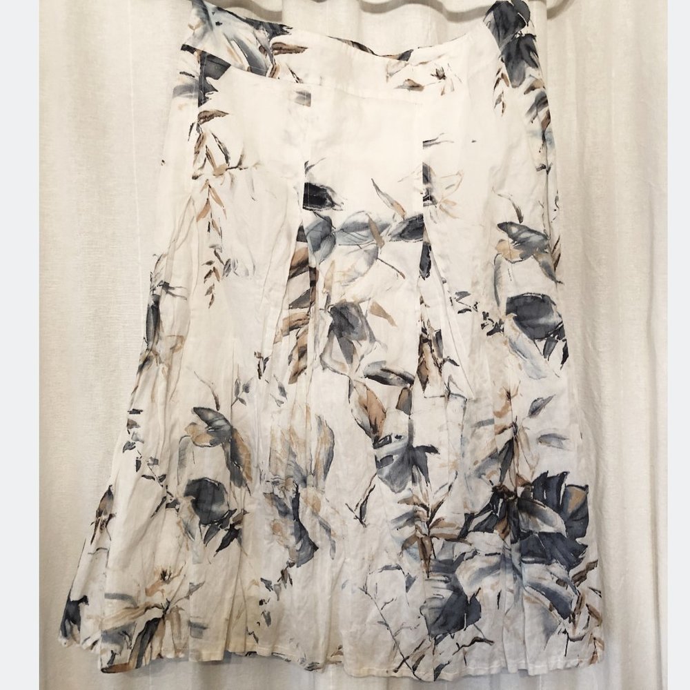 Floral Knee Length Skirt - Picture 7 of 15